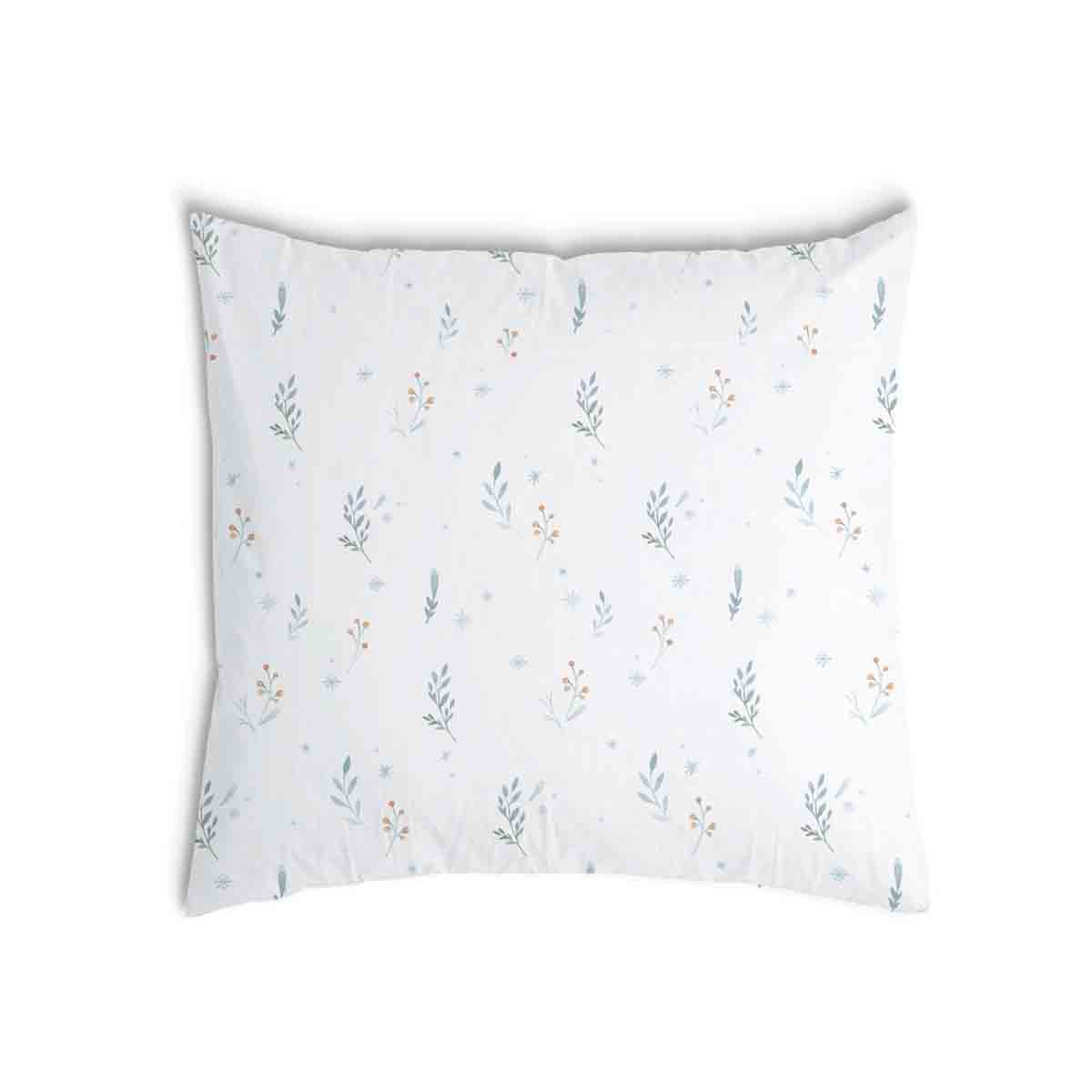 Almohada de salud blanca con flores de primavera