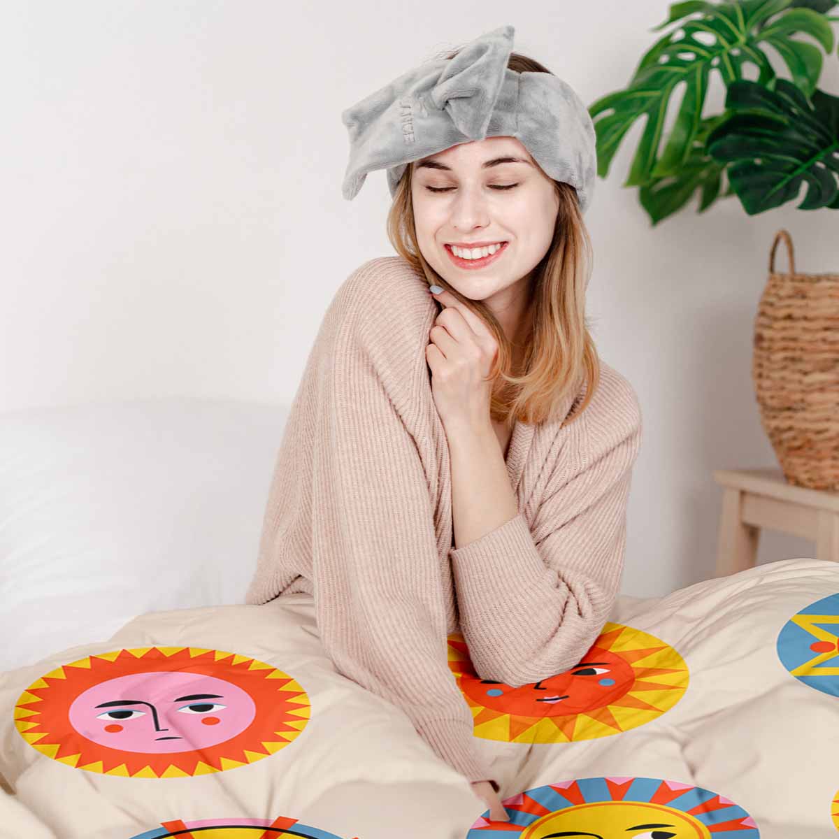 Set di biancheria da letto beige con coperta terapeutica e sole