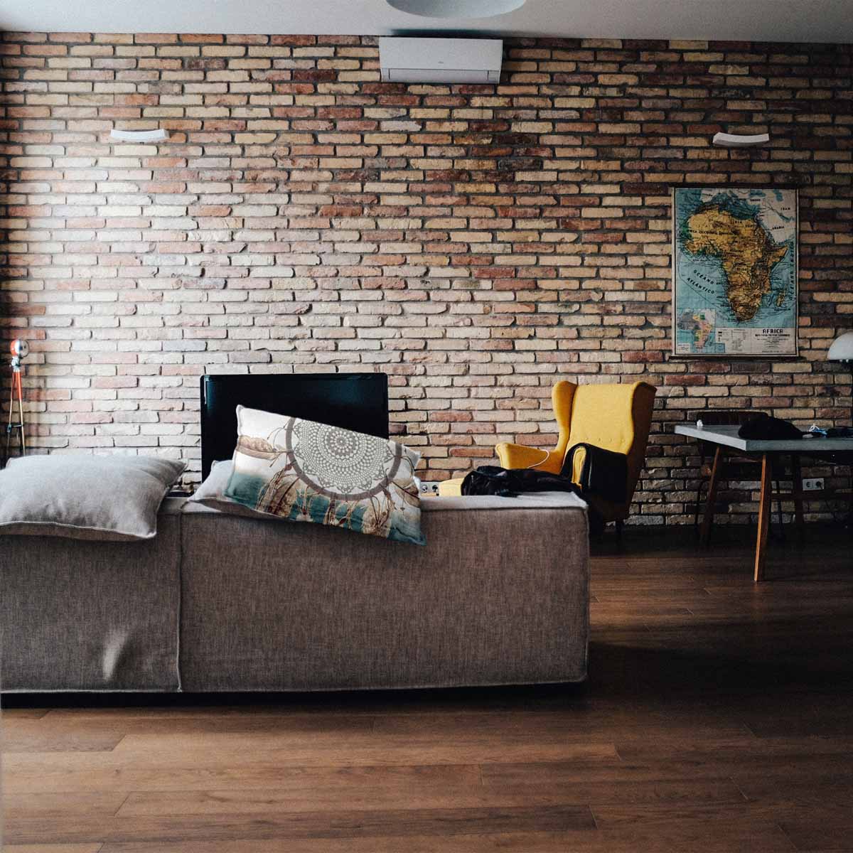 Health pillow with dreamcatcher