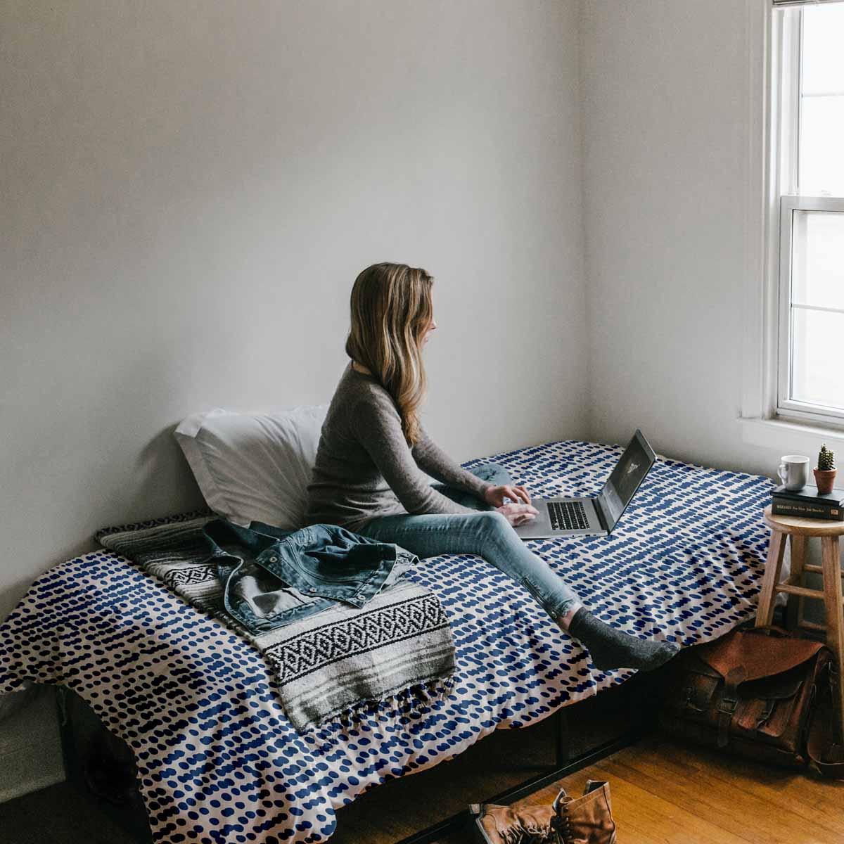 Original therapy blanket - cotton cover with blue dots
