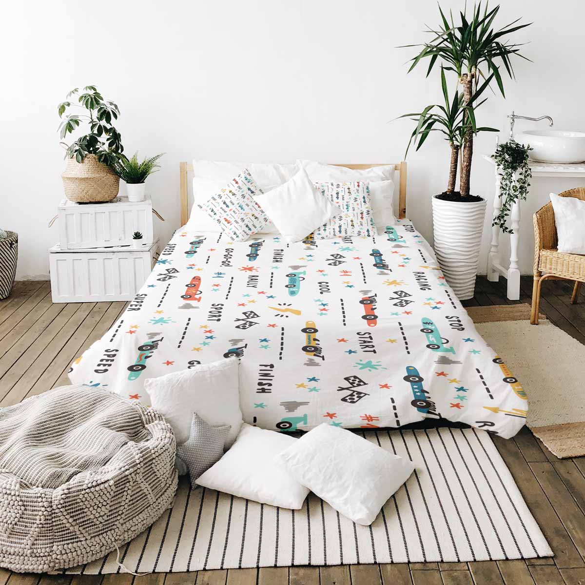 Couverture thérapeutique originale - Housse en coton blanc avec voitures de course