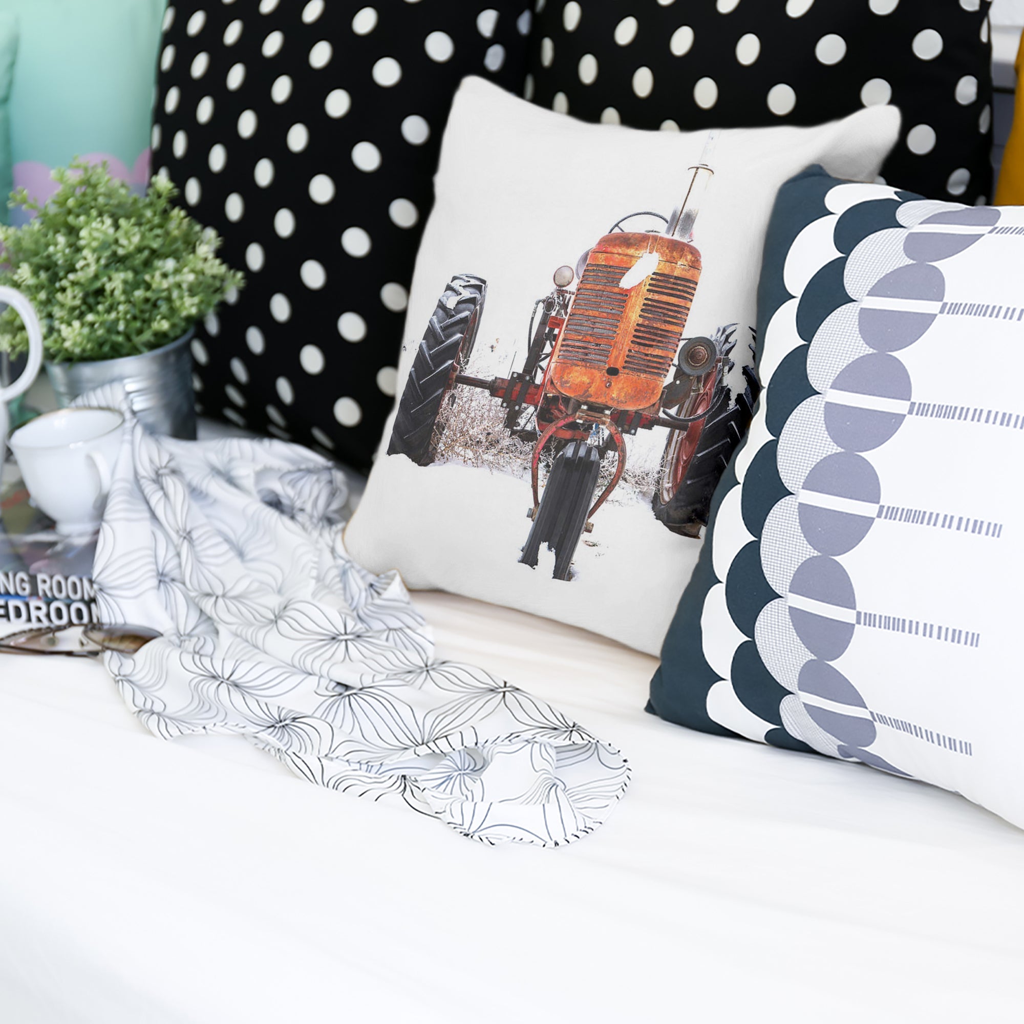 Health pillow tractor in orange