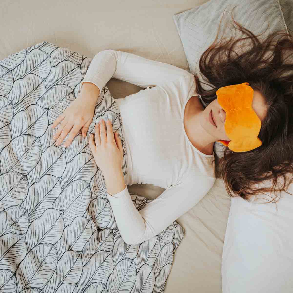 Therapiedekens beddengoed set grijs met esdoornbladeren