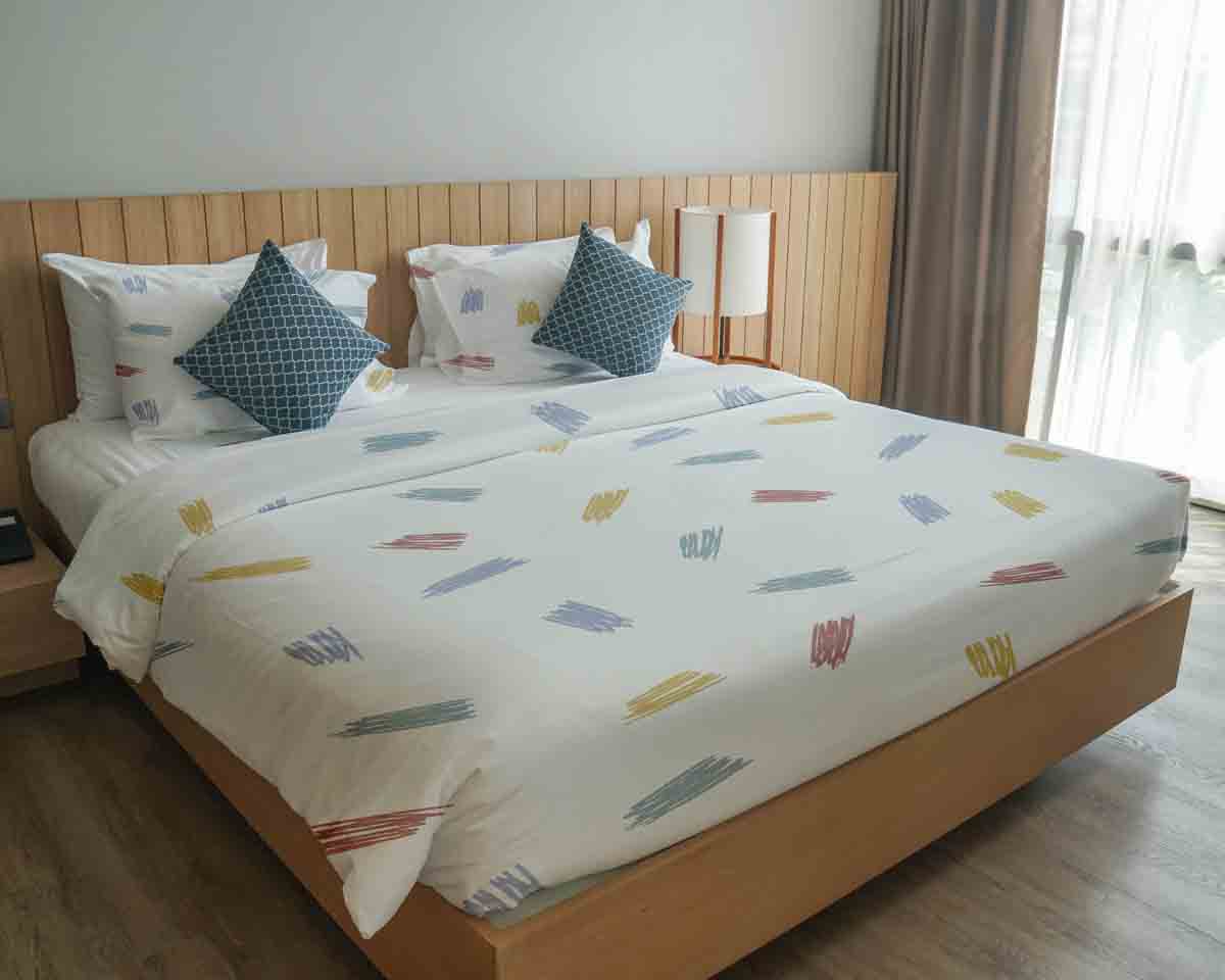 Therapy blankets bedding set colorful stripes