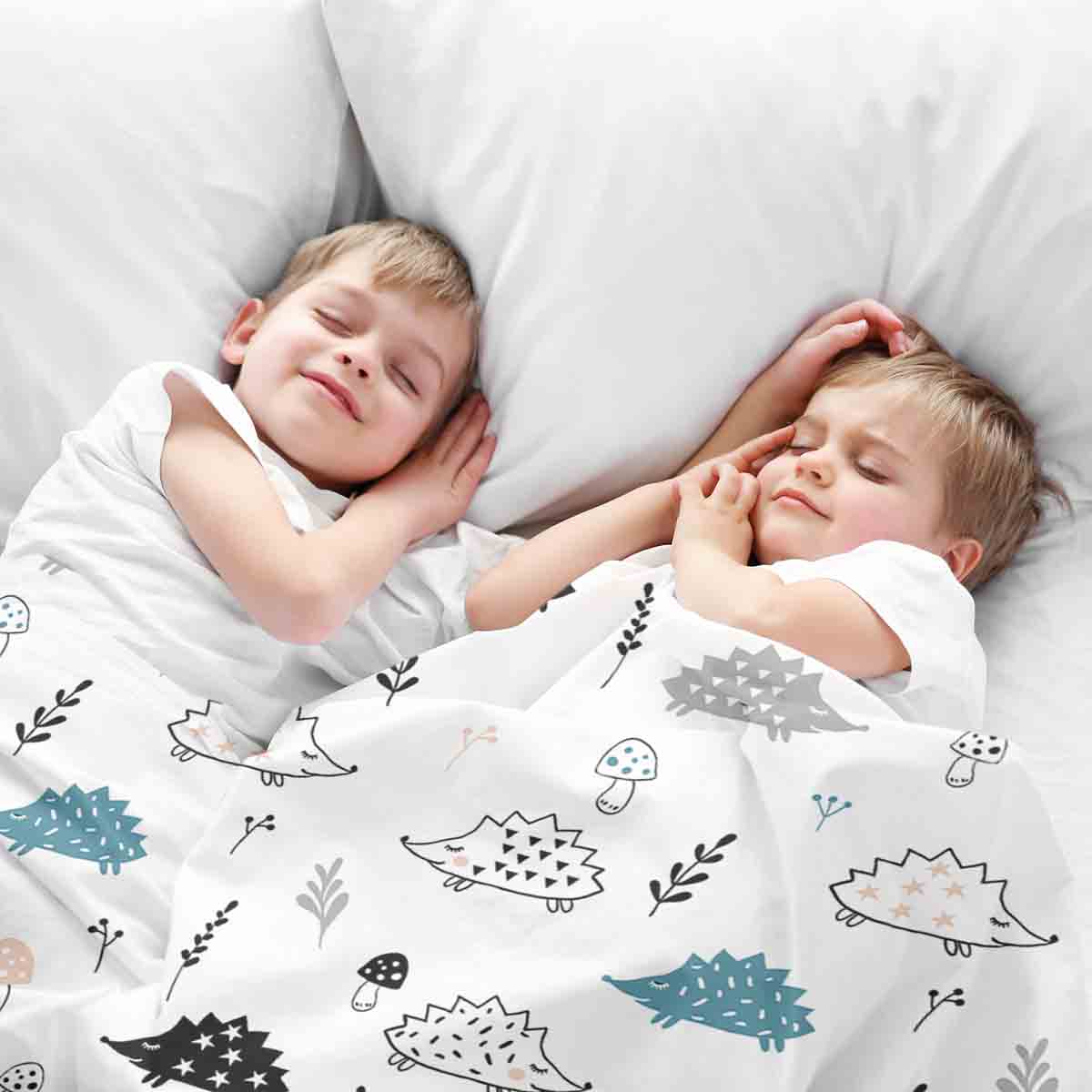 Therapy blankets bedding set white with hedgehog