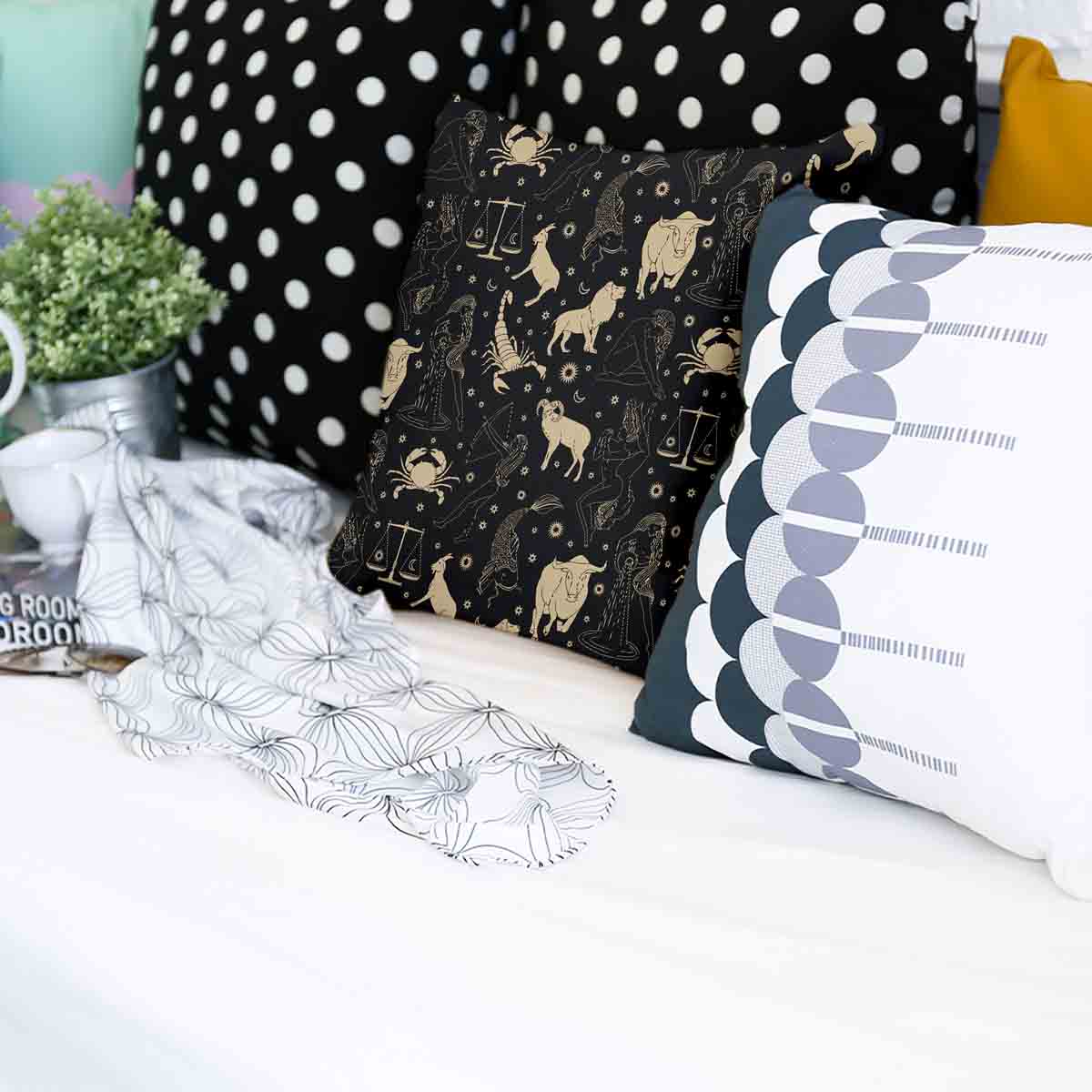 Cuscino salute nero costellazioni