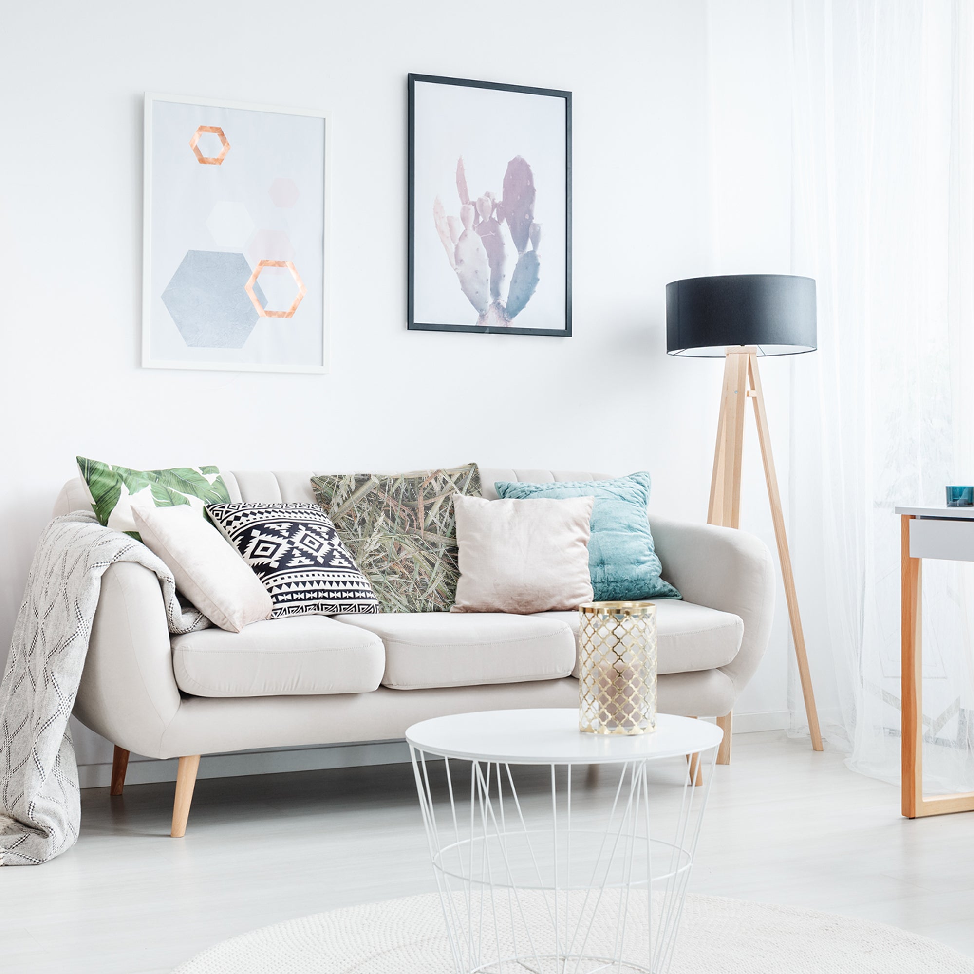 Almohada de salud blanca con paja