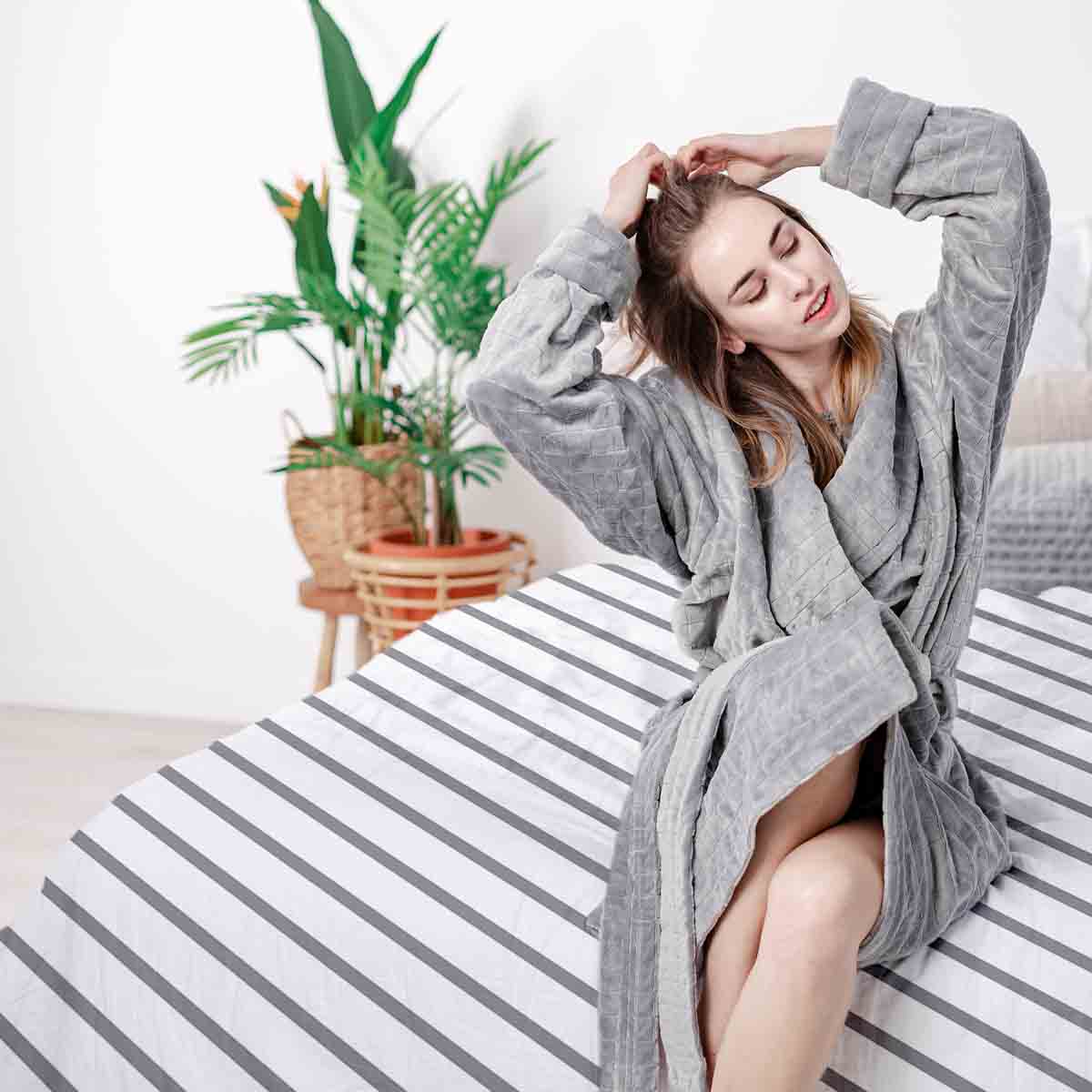 Therapy blankets bedding set gray horizontal stripes