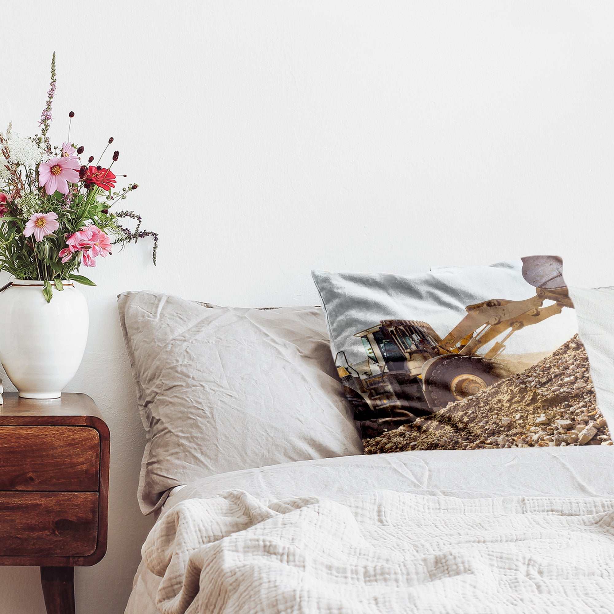 Almohada de salud tractor en la montaña
