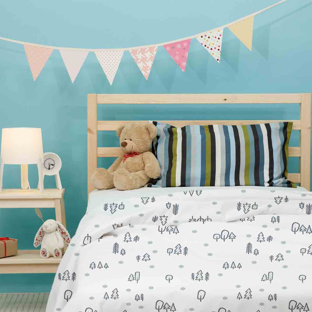 Therapy blankets bedding set white with dots and trees