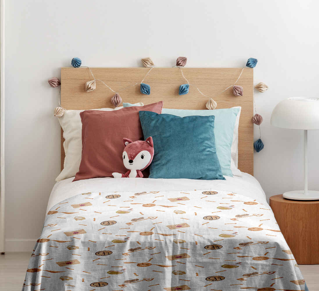 Therapy blankets bedding set white with Schnatz