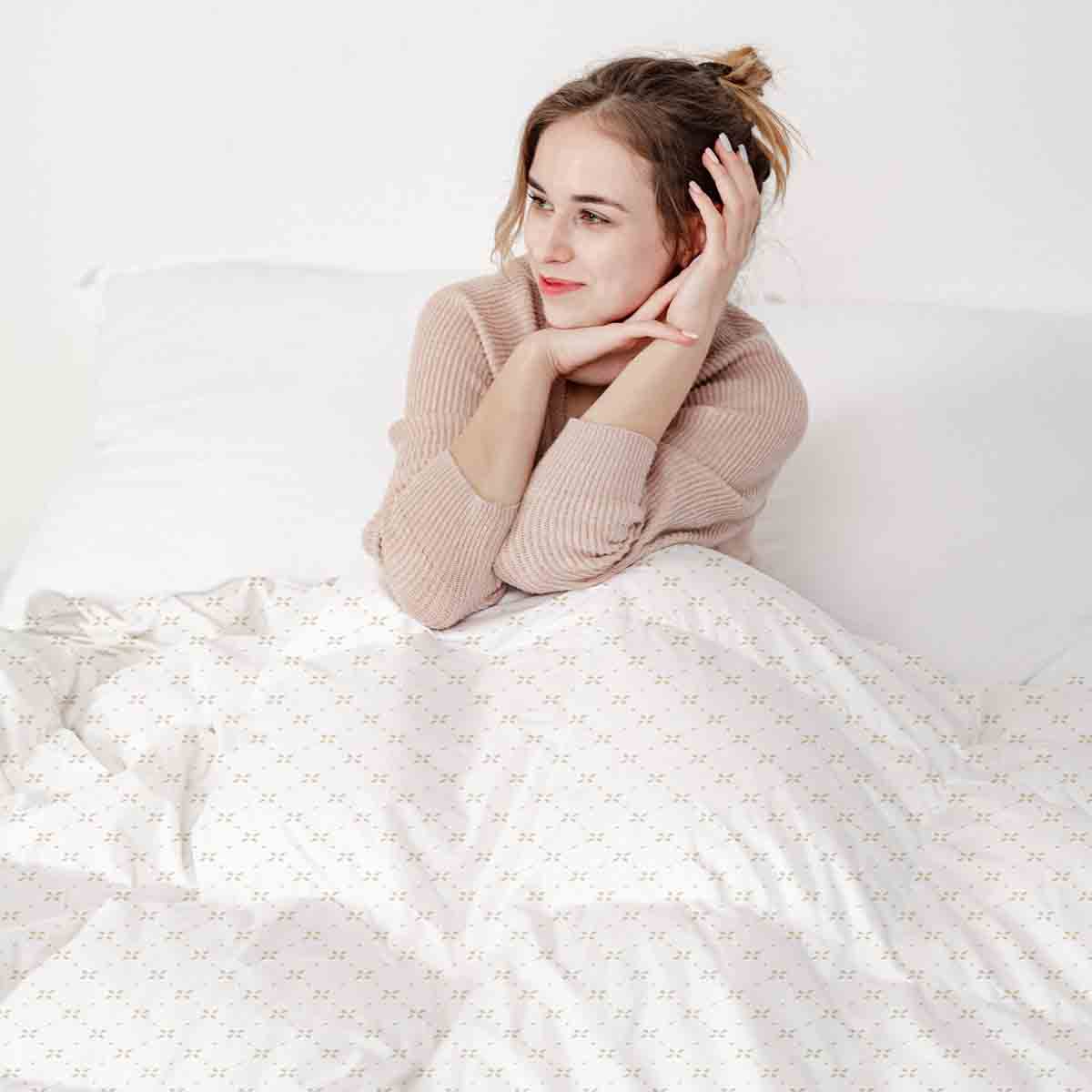 Therapy blankets bedding set white floral pattern