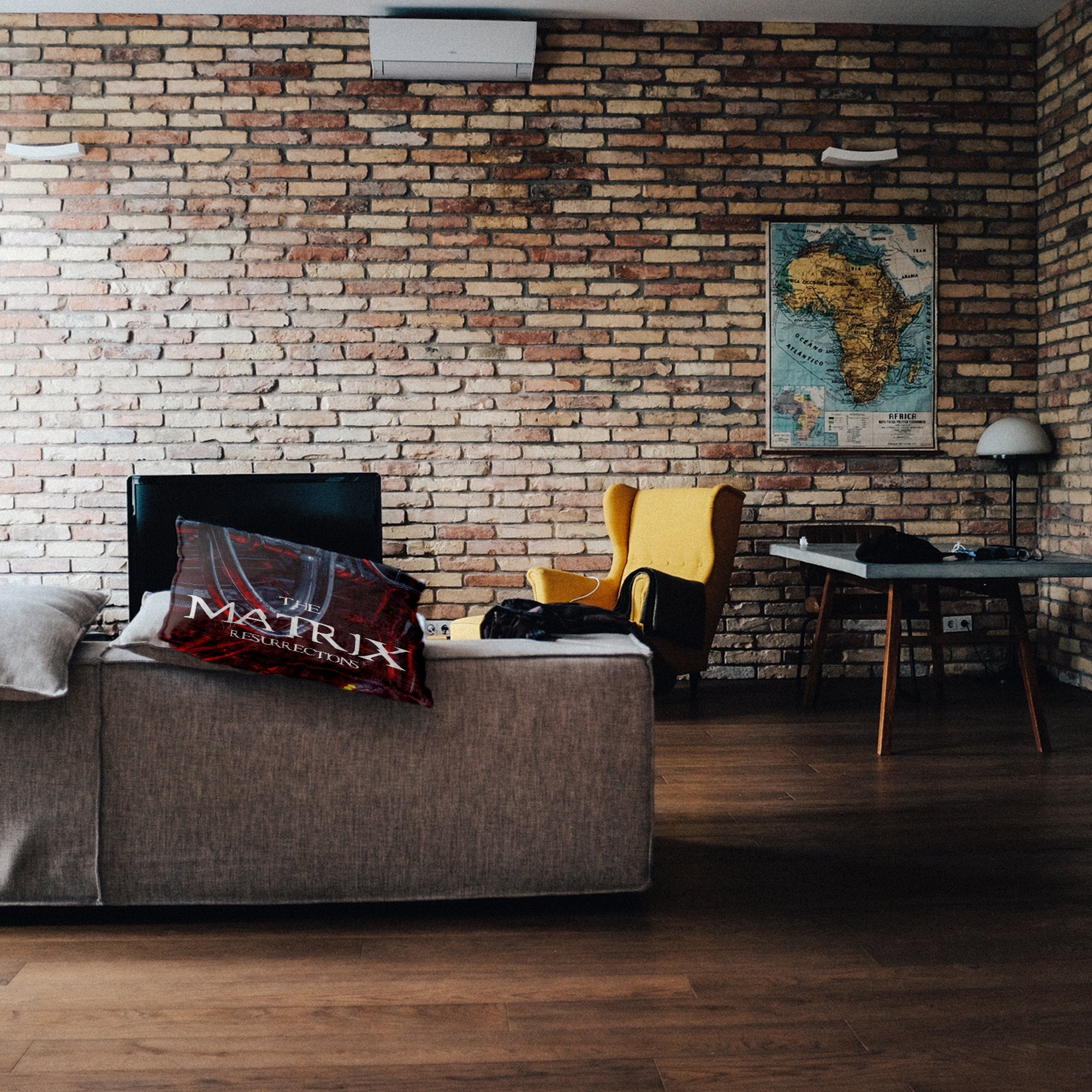 Cuscino salute rosso The Matrix