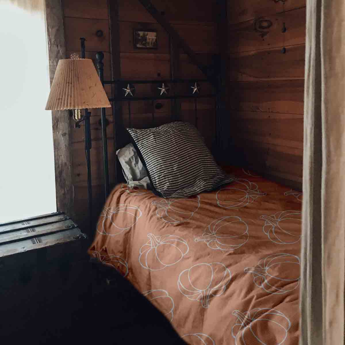 Set di biancheria da letto con coperta terapeutica arancione con zucca