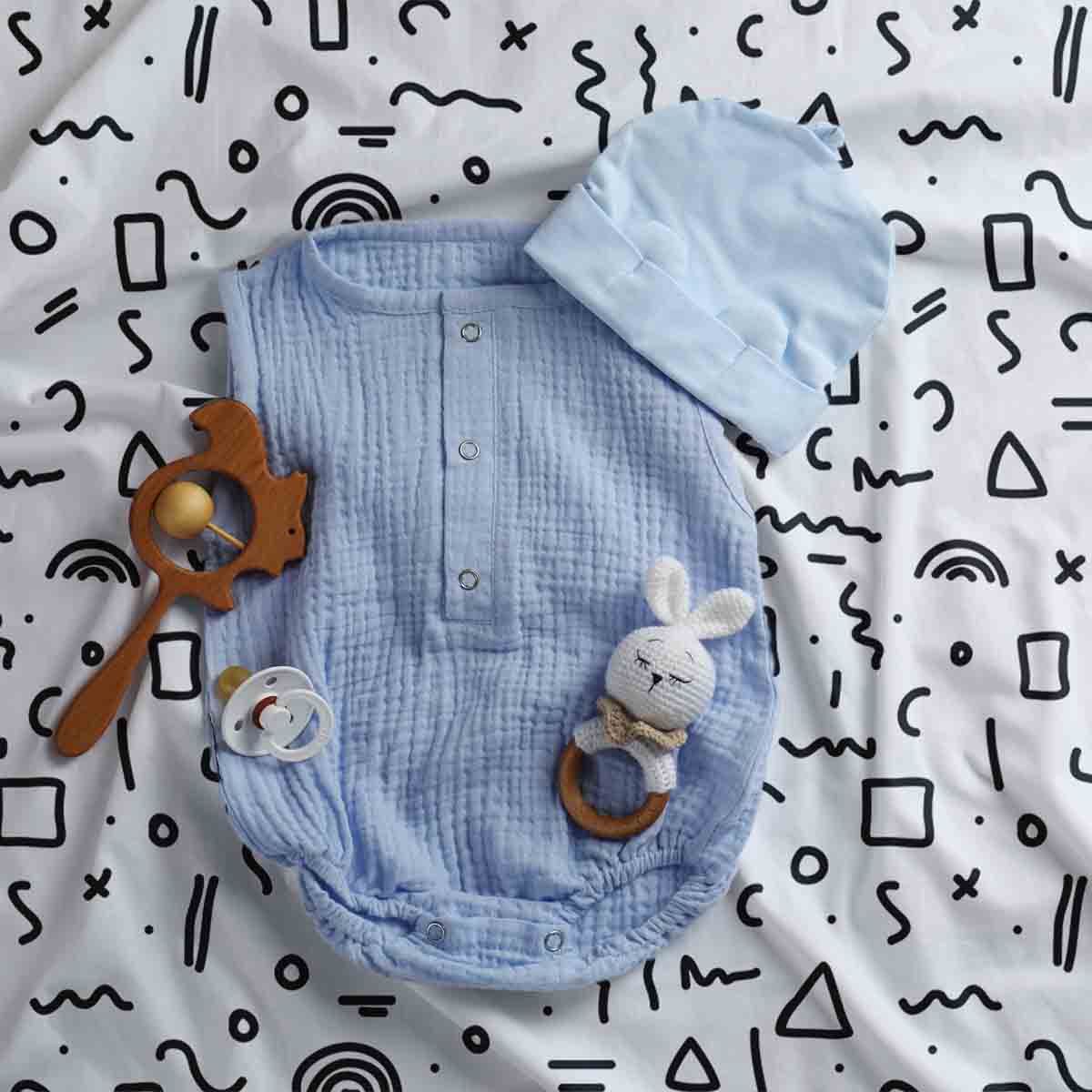 Set di biancheria da letto con coperte terapeutiche bianco con forme nere