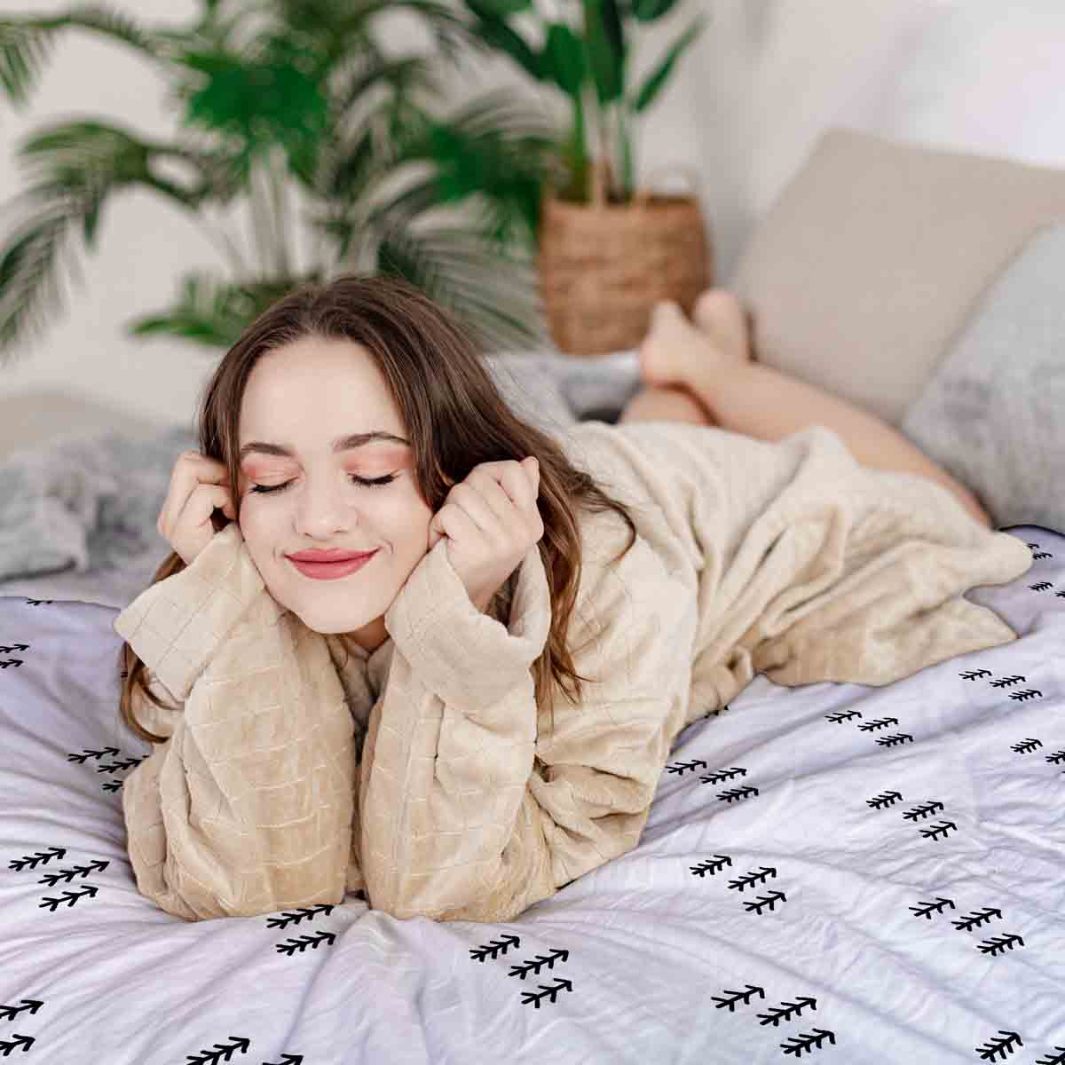 Original therapy blanket - cotton cover white with black arrows