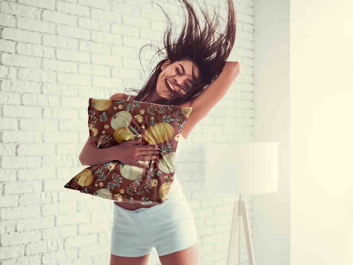 Cuscino sanitario rosso con zucche