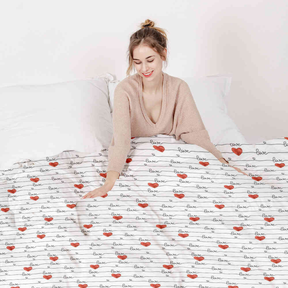 Therapy blankets bedding set white with love lettering