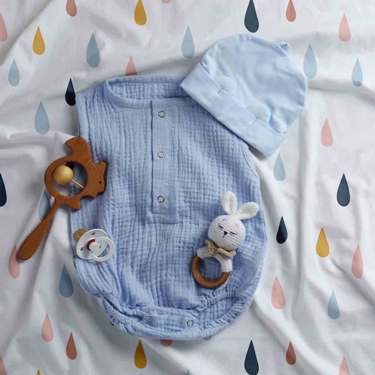 Set de ropa de cama con mantas terapéuticas y gotas de colores