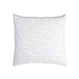 Almohada de salud blanca con corazones geométricos
