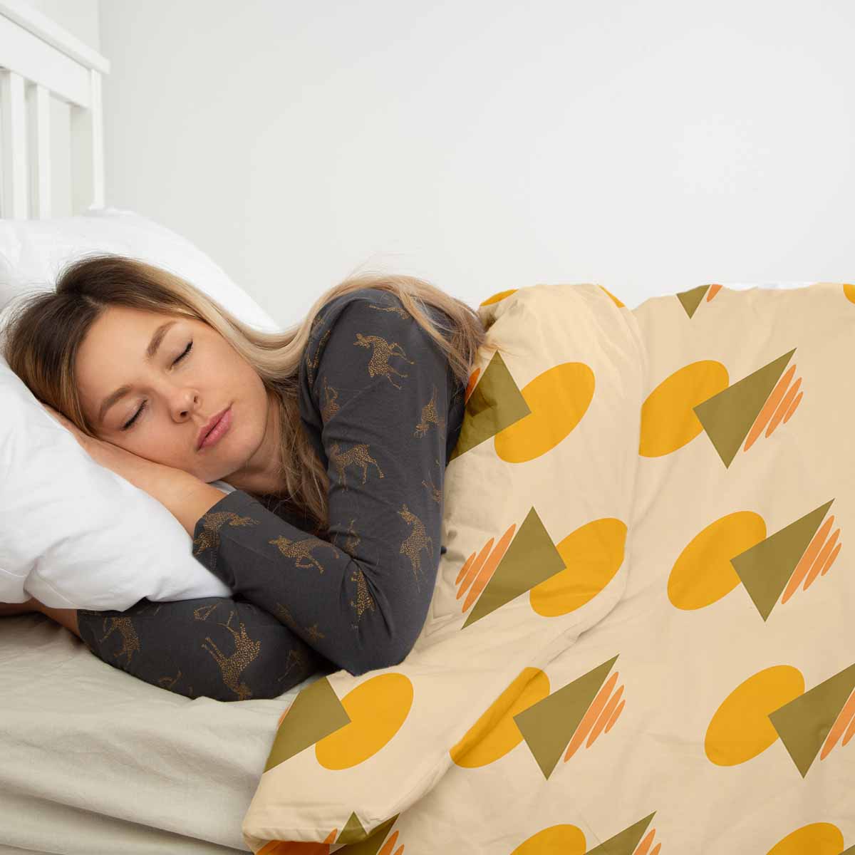 Set di biancheria da letto con coperte terapeutiche e forme gialle