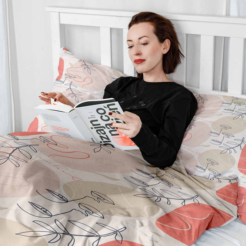 Therapy blanket bedding set, beige with abstract face.