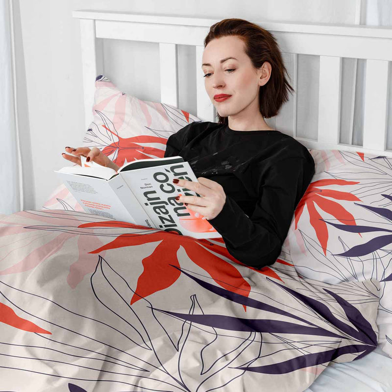 Therapy blanket and bedding set, beige with colorful leaves.