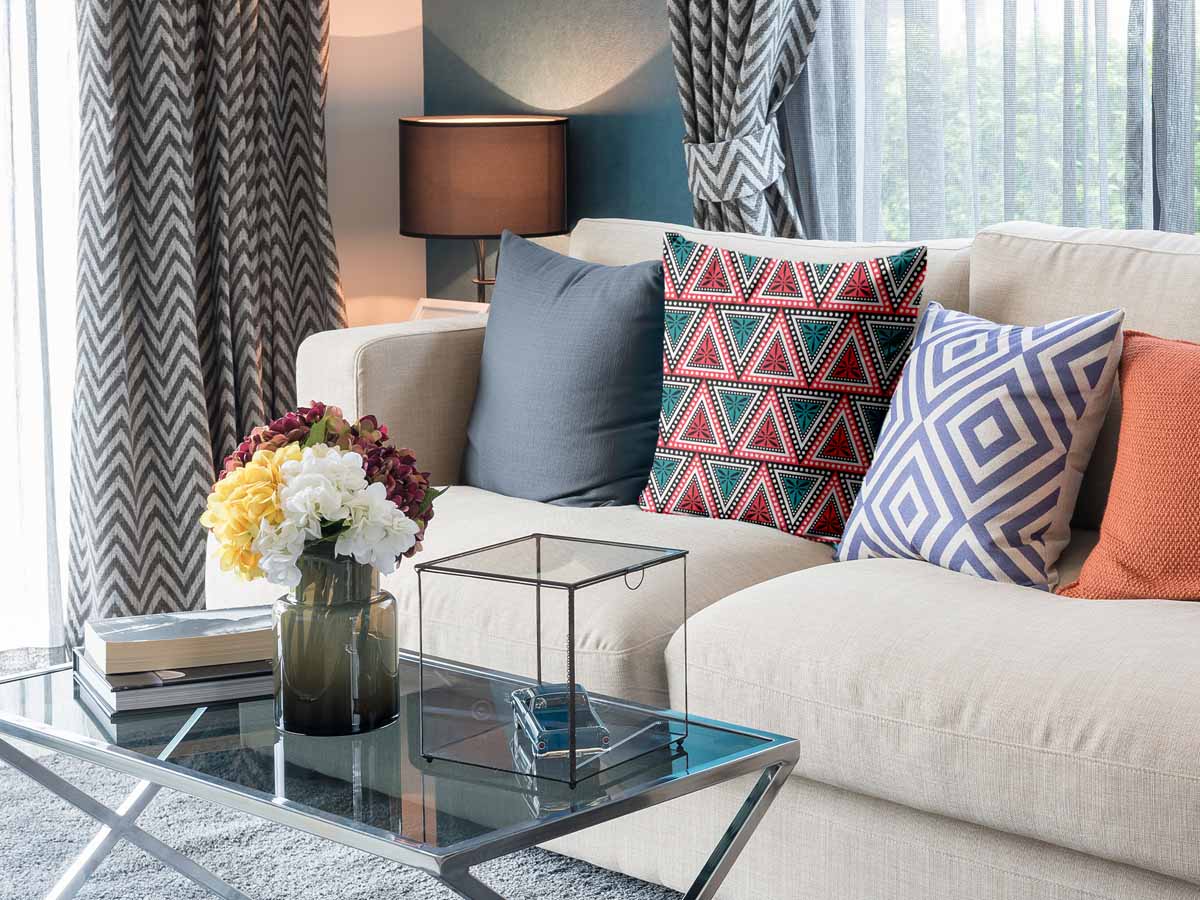 Gezondheidskussen met kleurrijke driehoeken