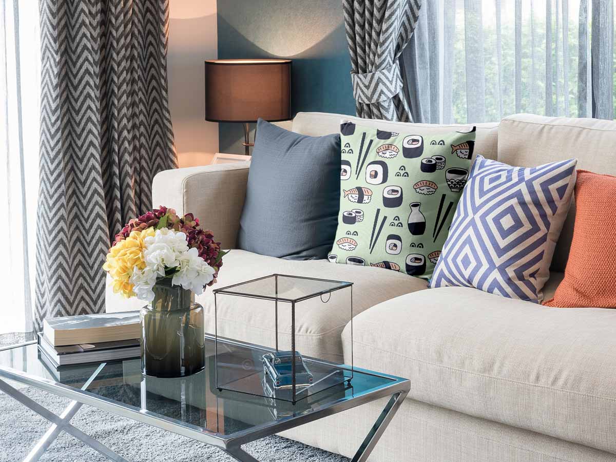 Almohada de salud verde claro con sushi