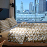 Therapy blanket bedding set, white with beige circles.