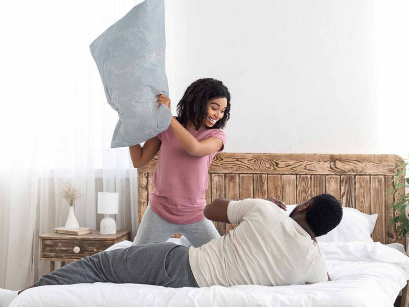 Health pillow, grey with snowflakes