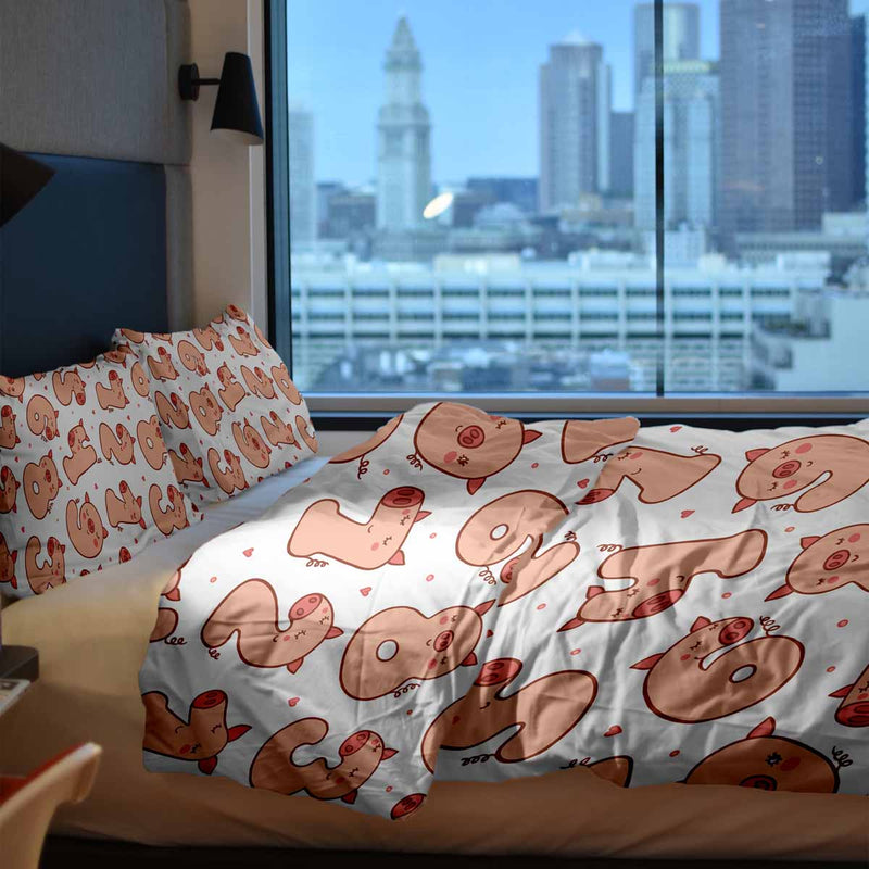 Therapy blanket and bedding set, white with numbers and pigs.