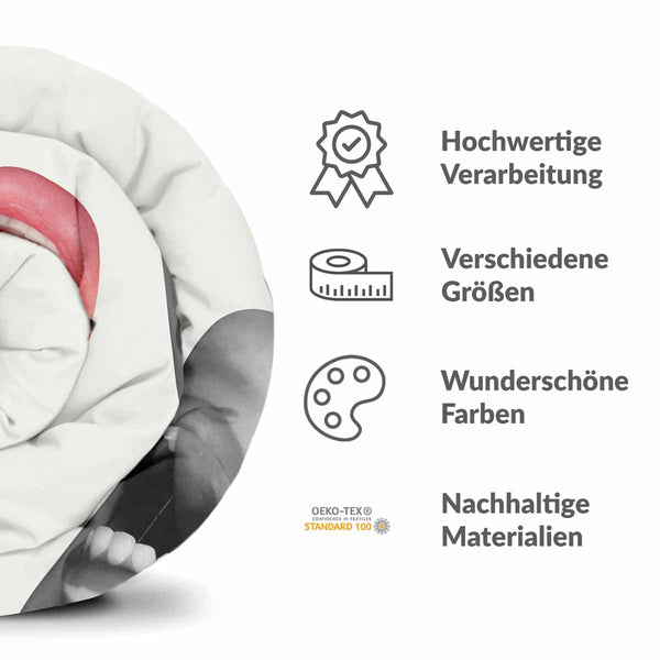 Therapy blanket bedding set, white with lips.