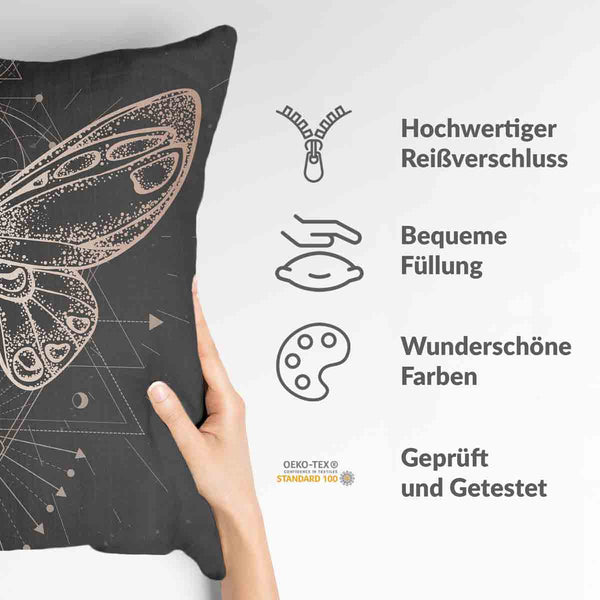 Almohada de salud negra con mariposa
