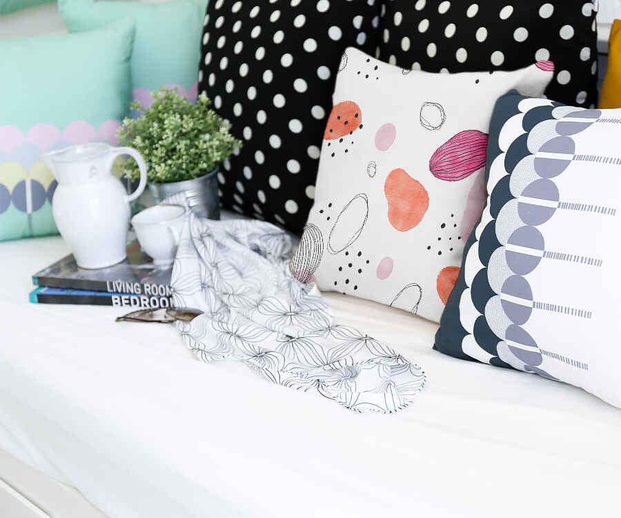 Health pillow abstract circles