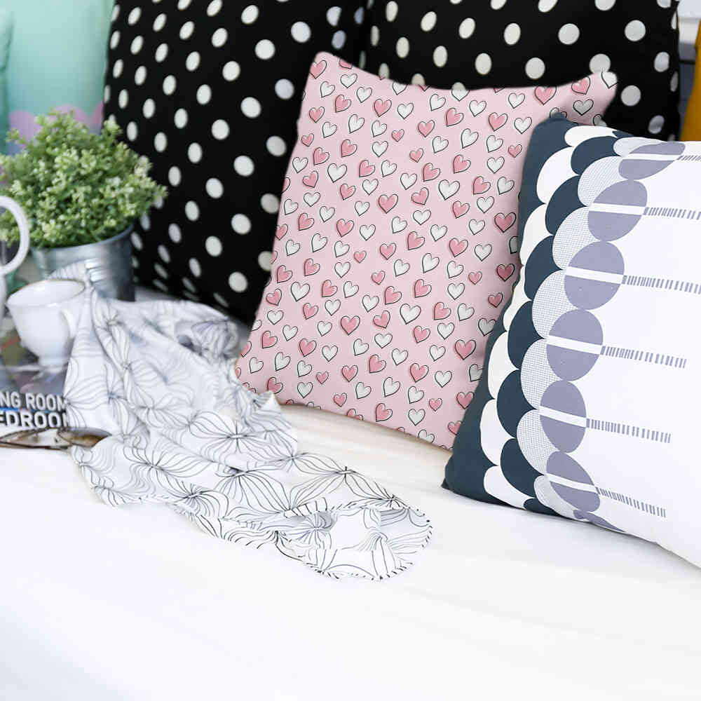 Almohada de salud con dulces corazones