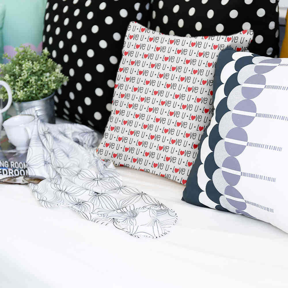 Cuscino salute bianco Love U