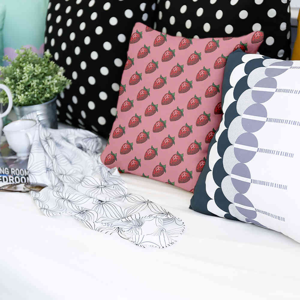 Almohada de salud rosa con fresas