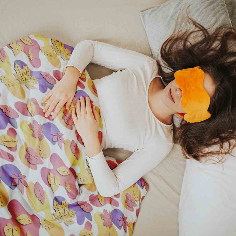 Therapy blankets and bedding set, colorful spots