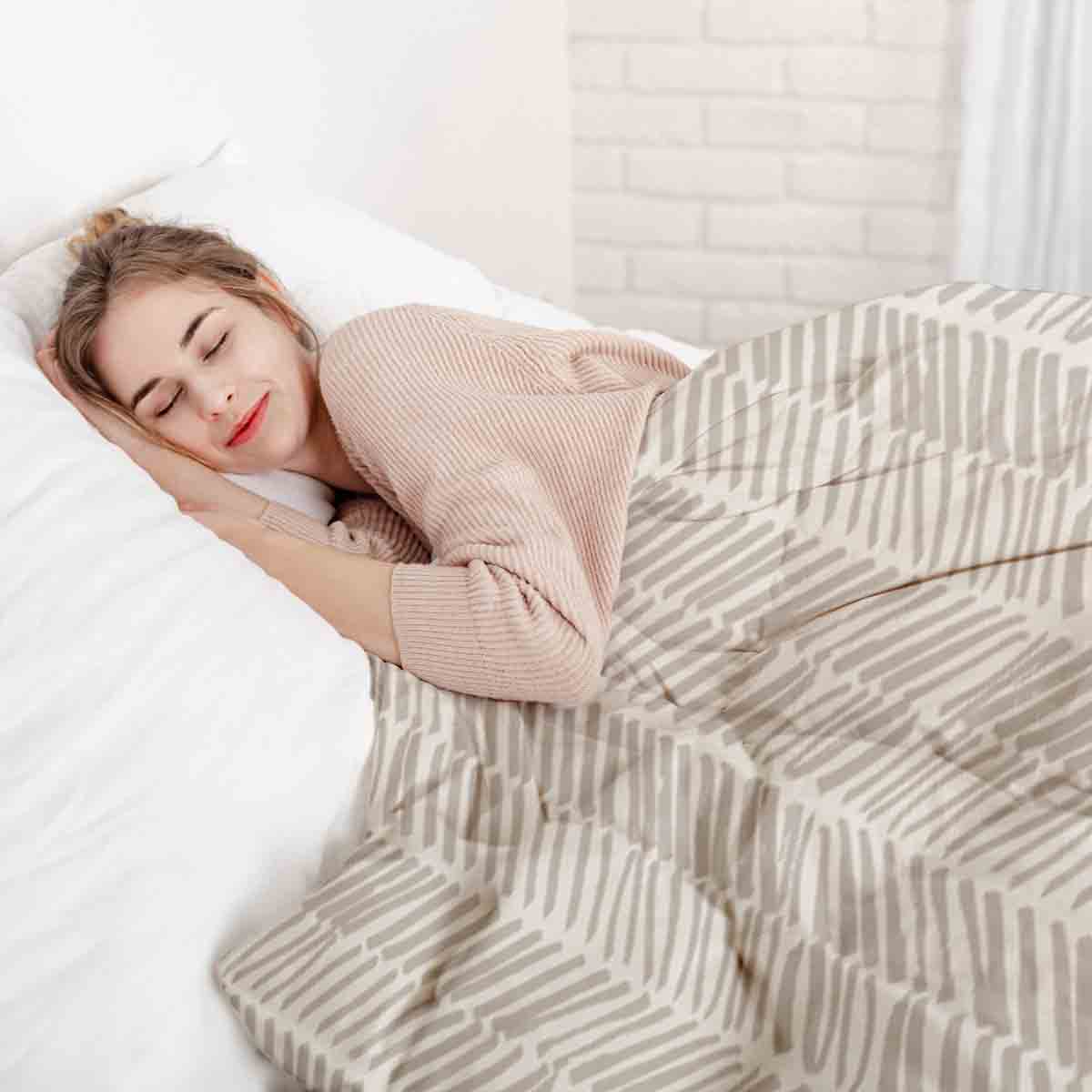 Therapy blankets bedding set beige with stripes