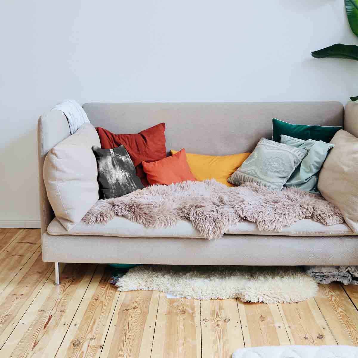 Almohada de salud negra con patrón jaspeado