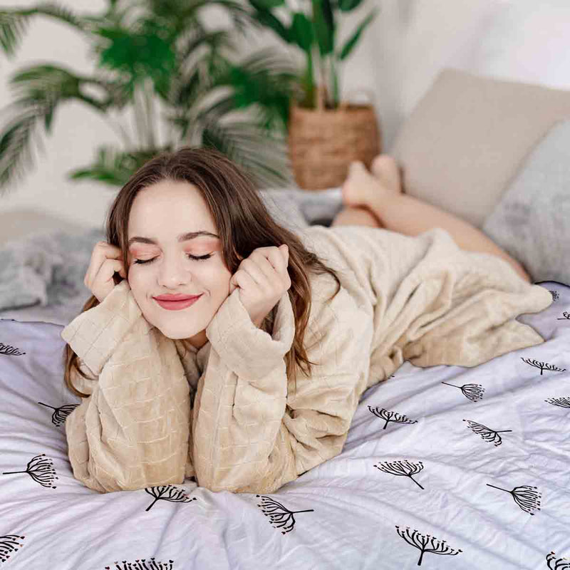 Coperte terapeutiche con rivestimento in cotone bianco con piccoli rametti di vischio