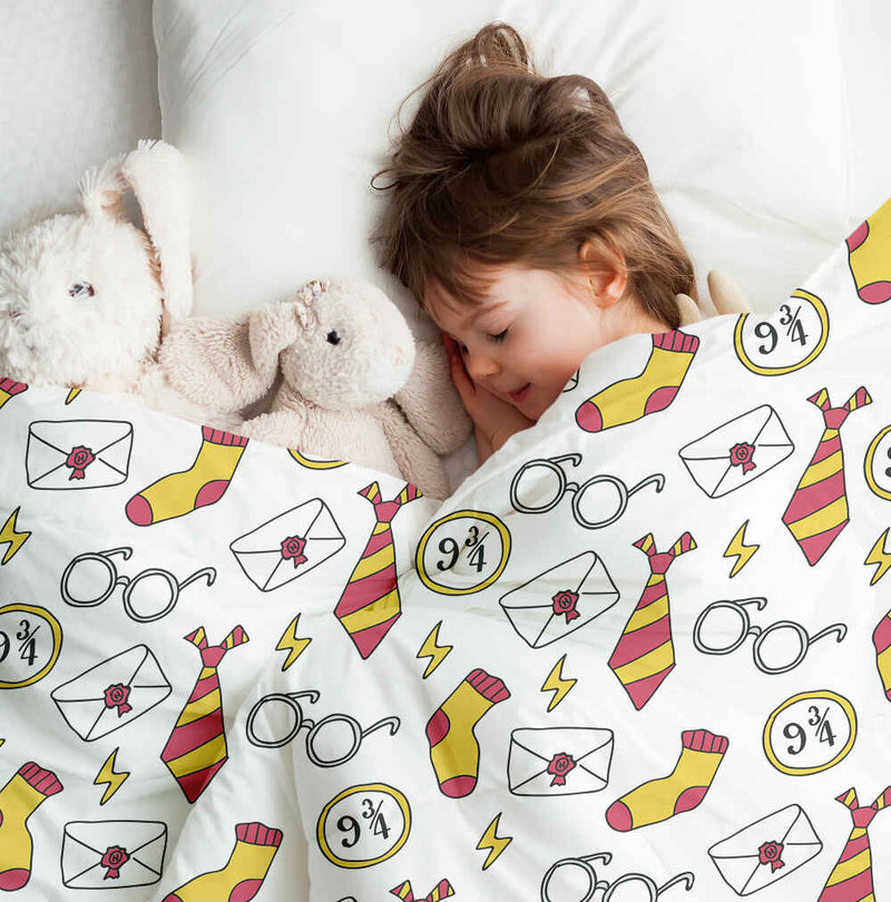 Therapy blanket bedding set, white, magic school.