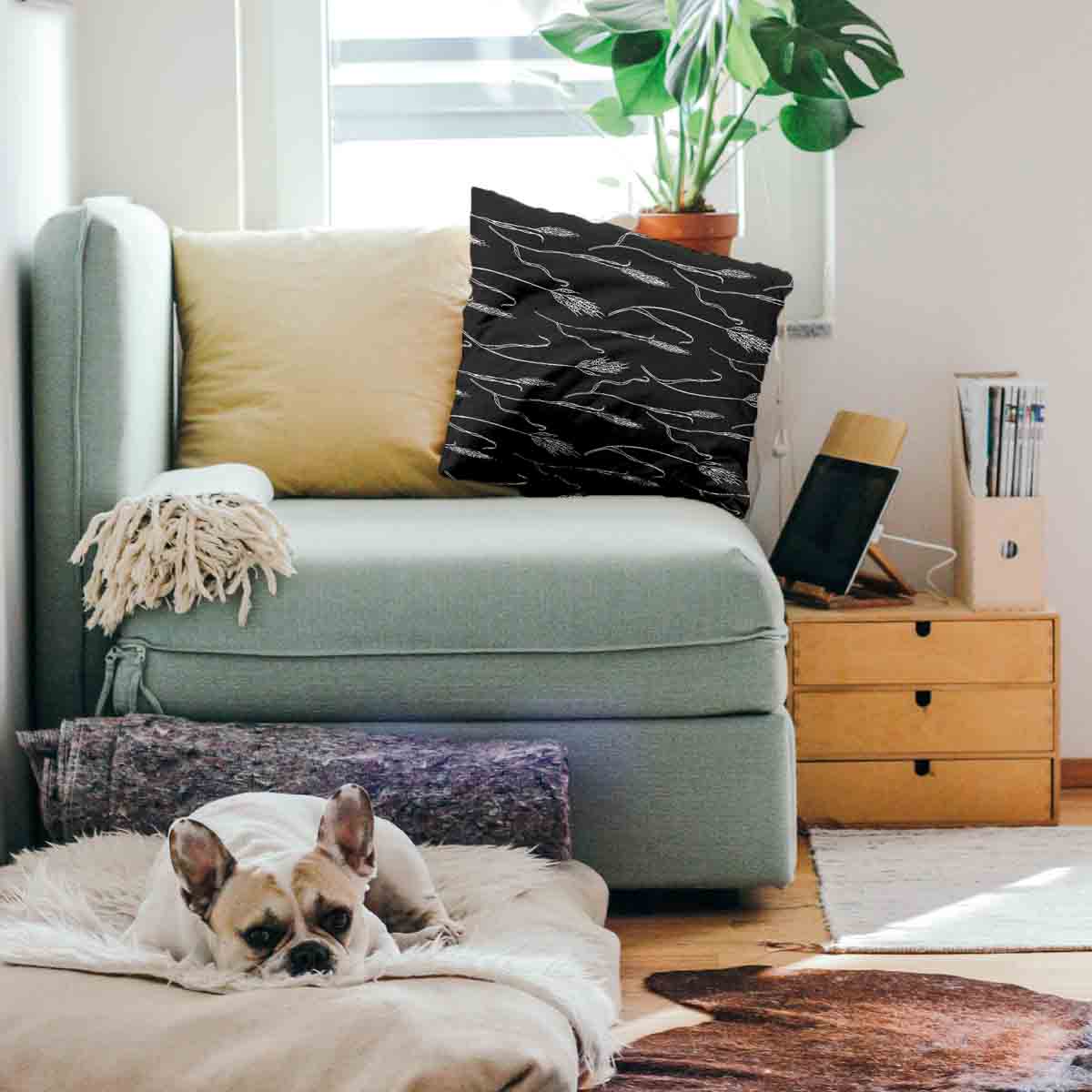 Almohada de salud gris oscuro con ramas blancas