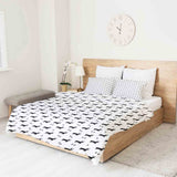 Therapy blanket bedding set, white with reindeer.