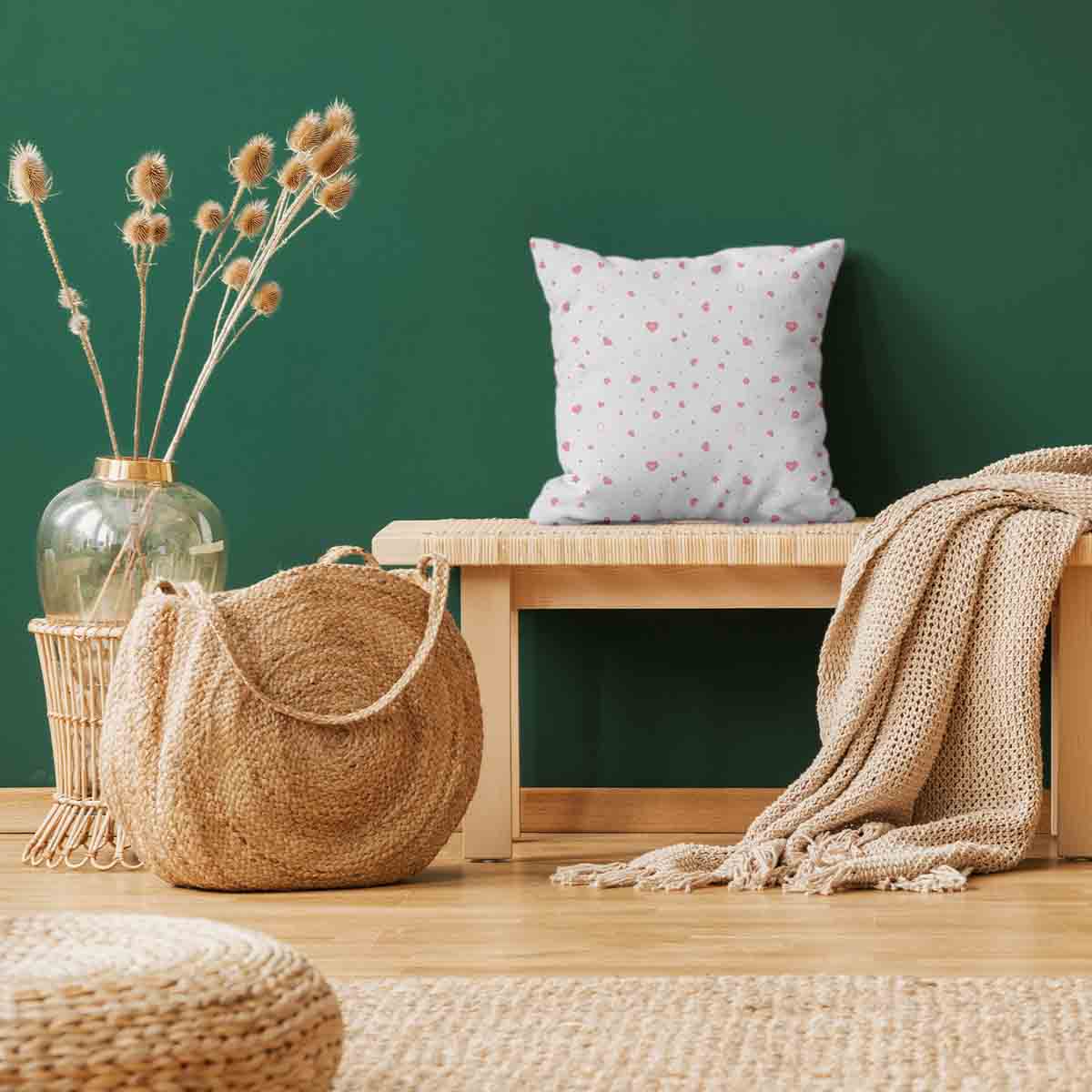 Almohada de salud rosa con corazones y flores