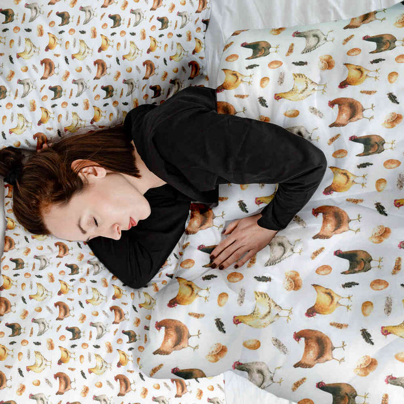 Therapy blanket bedding set, white with chickens.
