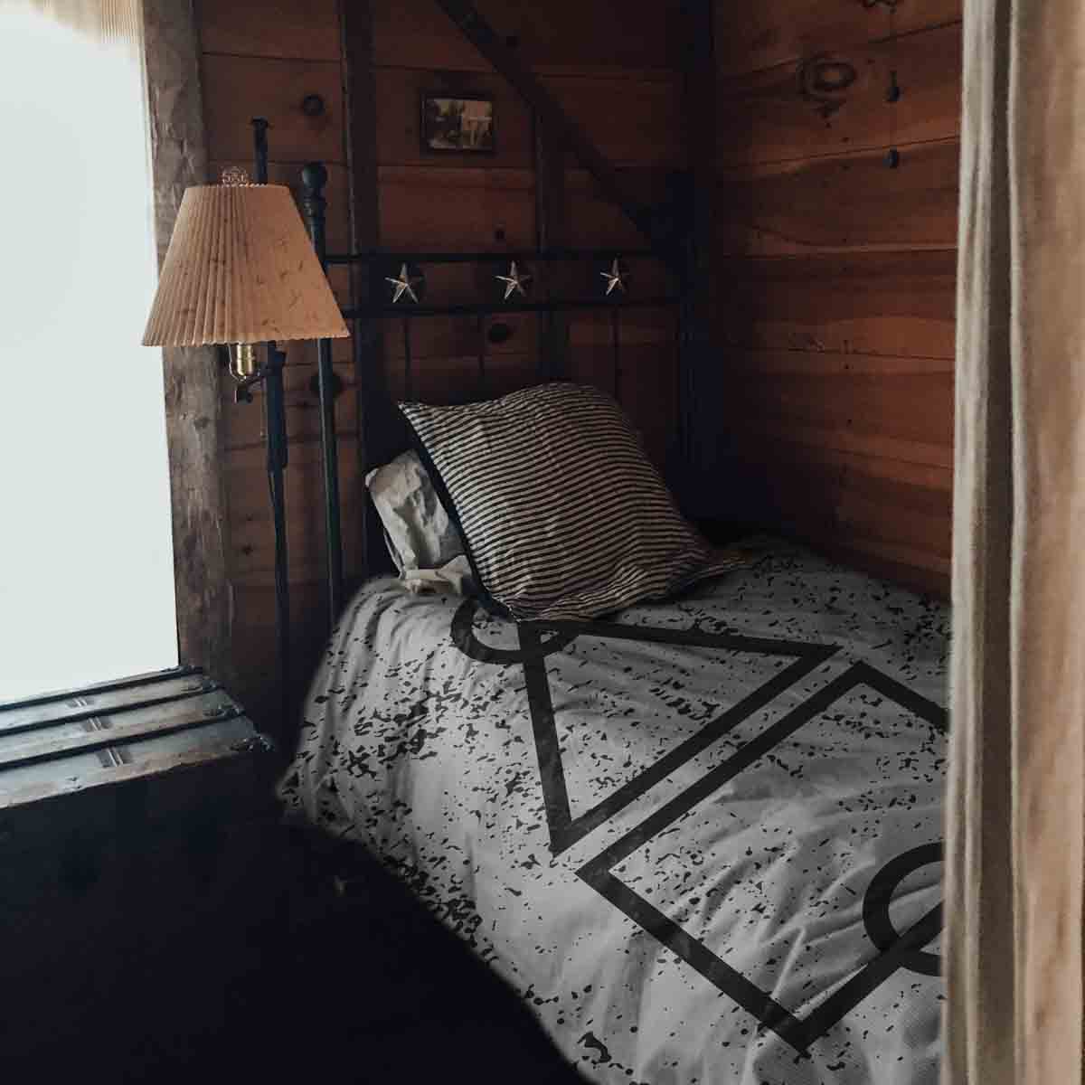 Therapy blankets bedding set white dalgona shapes