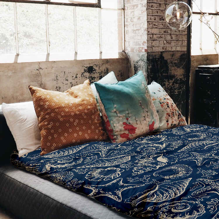 Therapy blanket and bedding set, blue with shells.