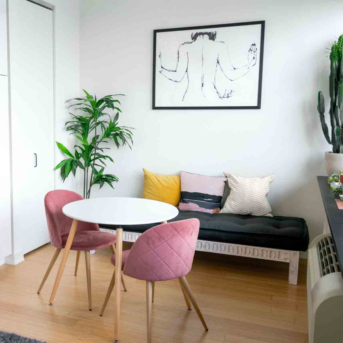 Cuscino sanitario con forma a V dorata